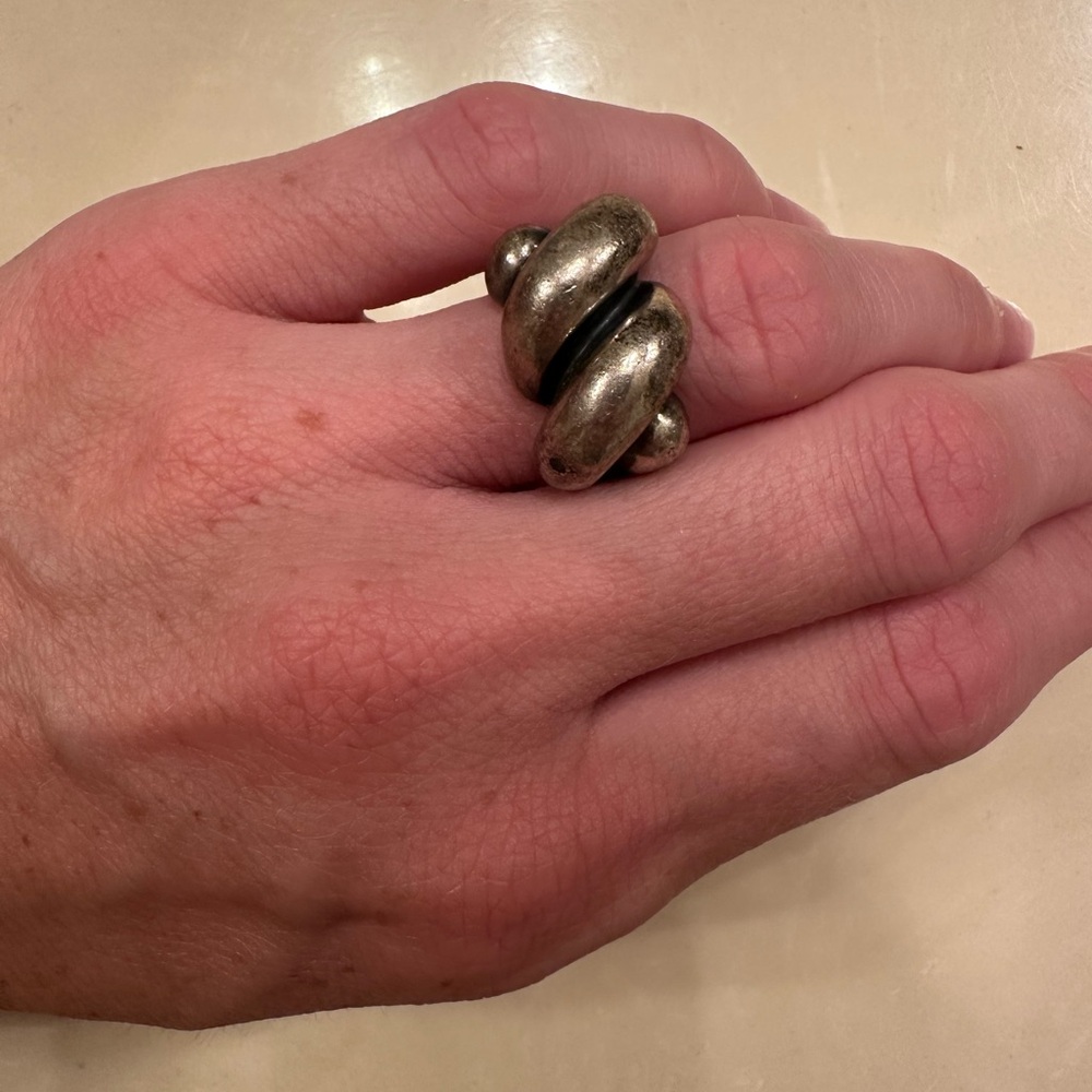 Vintage James Avery Sisterhood Dome Ring